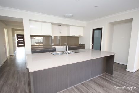 Property photo of 54 Streamside Drive Craigieburn VIC 3064