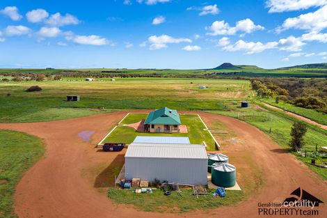 Property photo of 23 Hill River Way Moonyoonooka WA 6532