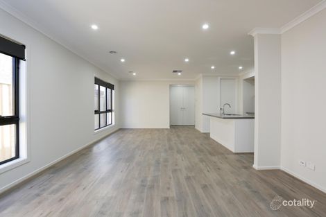 Property photo of 17 Rabbit Crescent Werribee VIC 3030