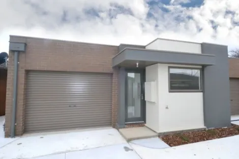 5a Evelyn St, Wendouree, VIC 3355