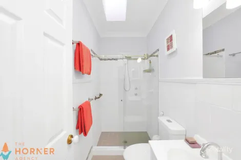 Property photo of 10 Ninian Close Watanobbi NSW 2259