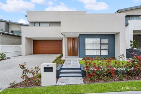 9 Florian Bvd, Gledswood Hills, NSW 2557