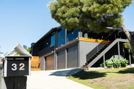 32 Hawkins St, Latrobe, TAS 7307