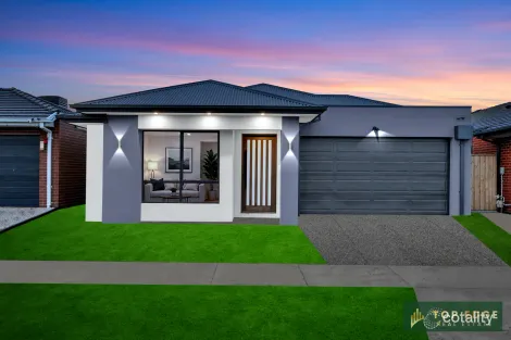 8 RUMBEE CRES, TARNEIT, VIC 3029