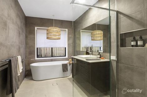 Property photo of 5 Outlook Rise Mooloolah Valley QLD 4553