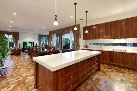 Property photo of 2 Daniel Court Hawthorn East VIC 3123