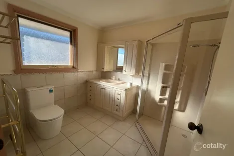 Property photo of 3 Christine Street Cranbourne VIC 3977