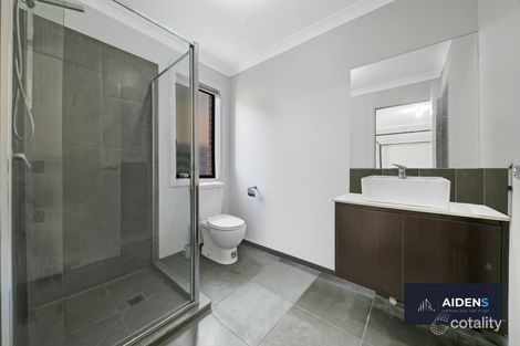 Property photo of 13 City Vista Court Fraser Rise VIC 3336