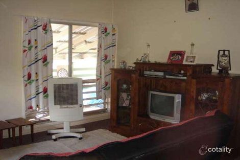 Property photo of 11 Pryor Place Emerald QLD 4720