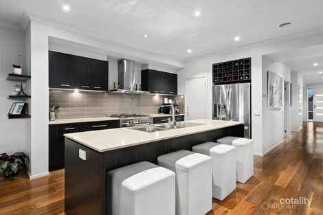 Property photo of 26 Brolin Terrace Cranbourne North VIC 3977