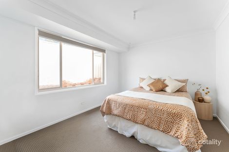 Property photo of 43 Chippendale Place Helensburgh NSW 2508