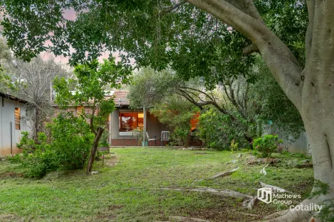 Property photo of 17 Gemsarna Crescent Kelmscott WA 6111