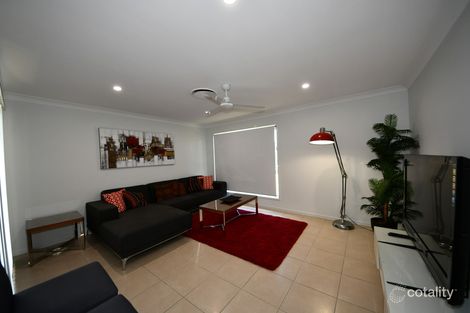 Property photo of 27 Tawarra Crescent Gracemere QLD 4702