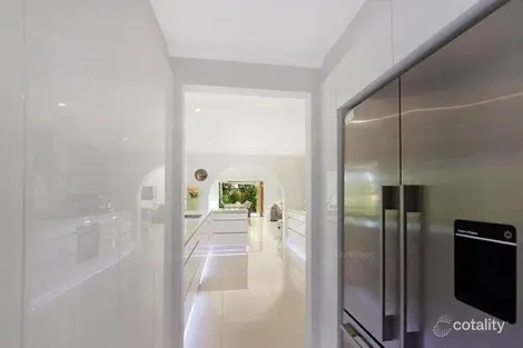 Property photo of 7 Pacific Boulevard Broadbeach Waters QLD 4218