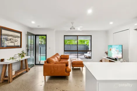 Property photo of 6 Wickham Crescent Tugun QLD 4224