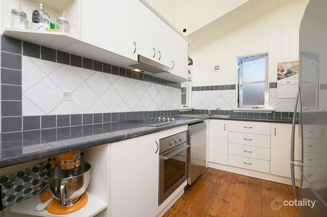 Property photo of 94 Linton Street Kangaroo Point QLD 4169
