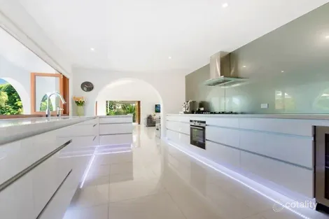 Property photo of 7 Pacific Boulevard Broadbeach Waters QLD 4218