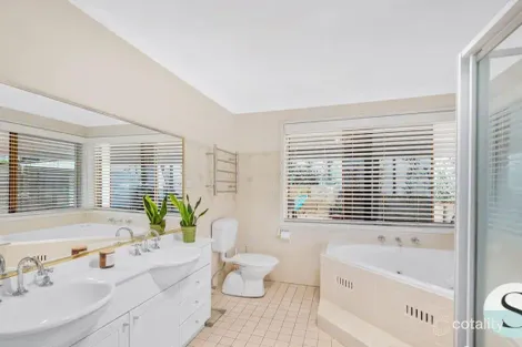 Property photo of 5 Yellowbox Close Caves Beach NSW 2281