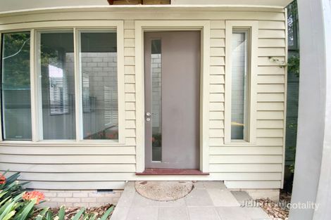 Property photo of 20 Gladstone Street Yarraville VIC 3013