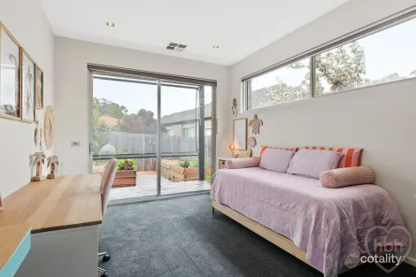 Property photo of 5 Jeanne Young Circuit McKellar ACT 2617