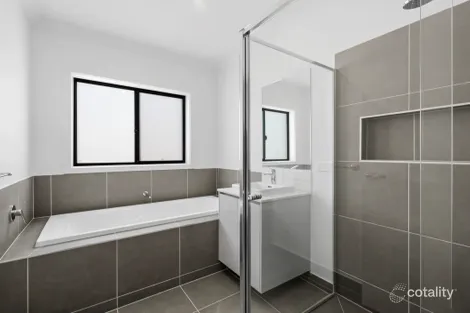 Property photo of 39 Livingston Boulevard Benalla VIC 3672