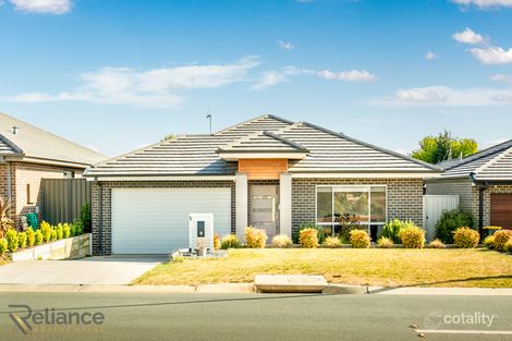 Property photo of 5 Yerradhang Street Ngunnawal ACT 2913