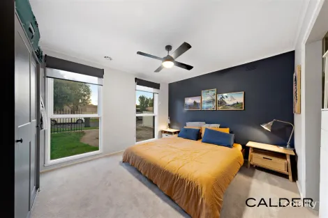 Property photo of 2 Allandale Drive Deer Park VIC 3023