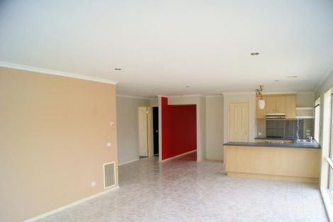 Property photo of 1 Farnborough Way Berwick VIC 3806
