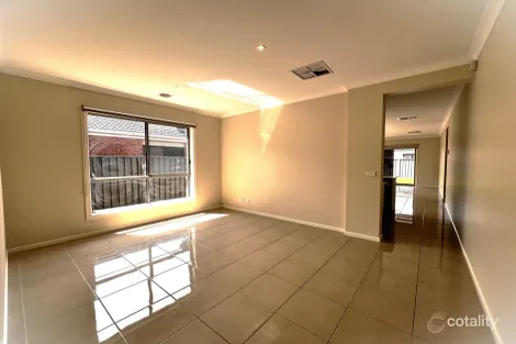 Property photo of 10 Durville Street Wyndham Vale VIC 3024