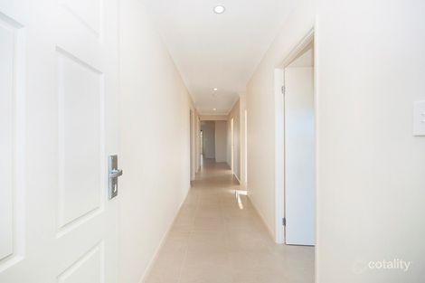Property photo of 6 Fremont Street Mount Low QLD 4818