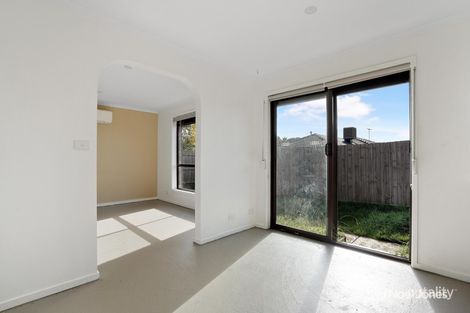Property photo of 1/23 Ivan Crescent Hampton Park VIC 3976