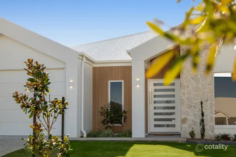 Property photo of 20 McEwan Crescent Kearneys Spring QLD 4350