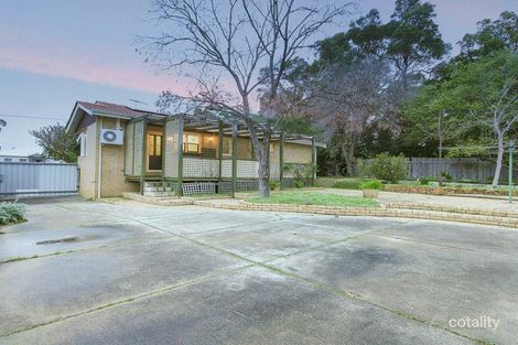 Property photo of 32 Boonooloo Road Kalamunda WA 6076