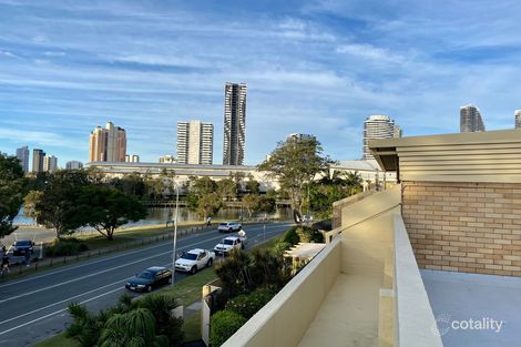 2 T E Peters Dr, Broadbeach Waters, QLD 4218