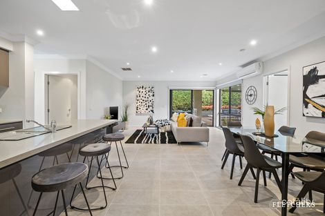 Property photo of 12 Regal Terrace Mooroolbark VIC 3138