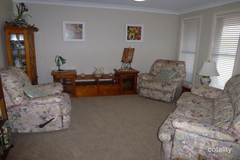 Property photo of 6 Begonia Place Orange NSW 2800