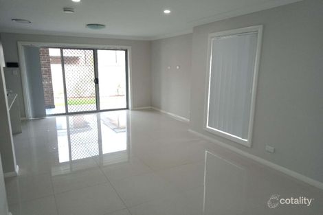 Property photo of 12 Gobi Glade Plumpton NSW 2761