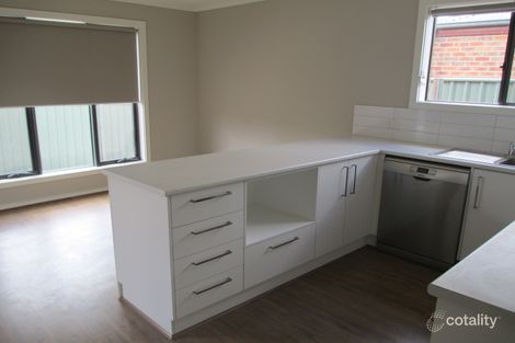 Property photo of 2/16 Hill Street Bendigo VIC 3550