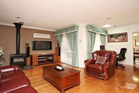 Property photo of 1 Snead Court Dingley Village VIC 3172