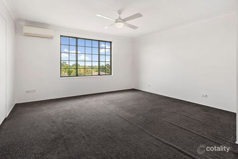 Property photo of 1/33 Pagoda Crescent Quakers Hill NSW 2763