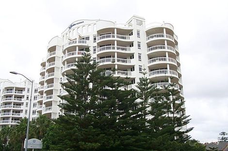Property photo of 2404/220 The Esplanade Burleigh Heads QLD 4220
