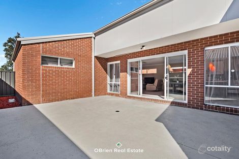 Property photo of 22 Meditate Lane Cranbourne North VIC 3977