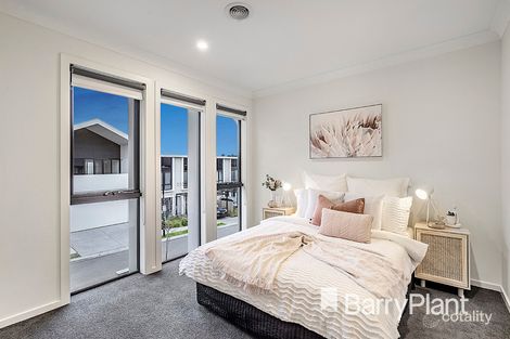 Property photo of 76 Amadeo Way Chirnside Park VIC 3116