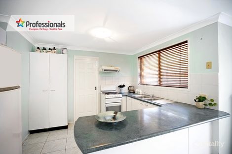 Property photo of 16 Flamingo Grove Plumpton NSW 2761