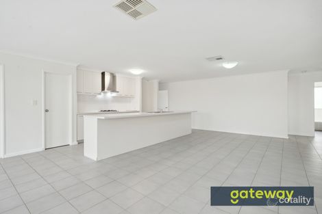 Property photo of 11 Willerin Loop Success WA 6164