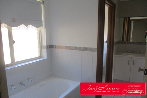 17 Shoalwater Cl, Seaford Rise, SA 5169