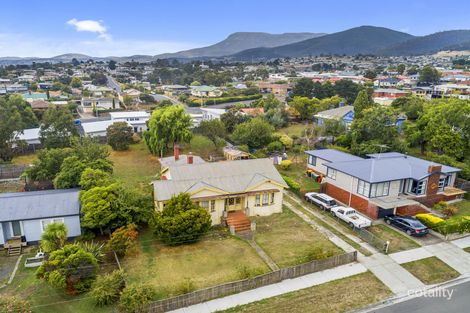 15 Hilton Rd, Claremont, TAS 7011