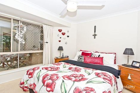Property photo of 8 Takahe Street Oxenford QLD 4210