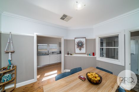 Property photo of 3 Heydon Avenue Turvey Park NSW 2650