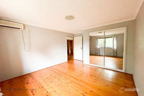 Property photo of 8 Webb Close Edensor Park NSW 2176